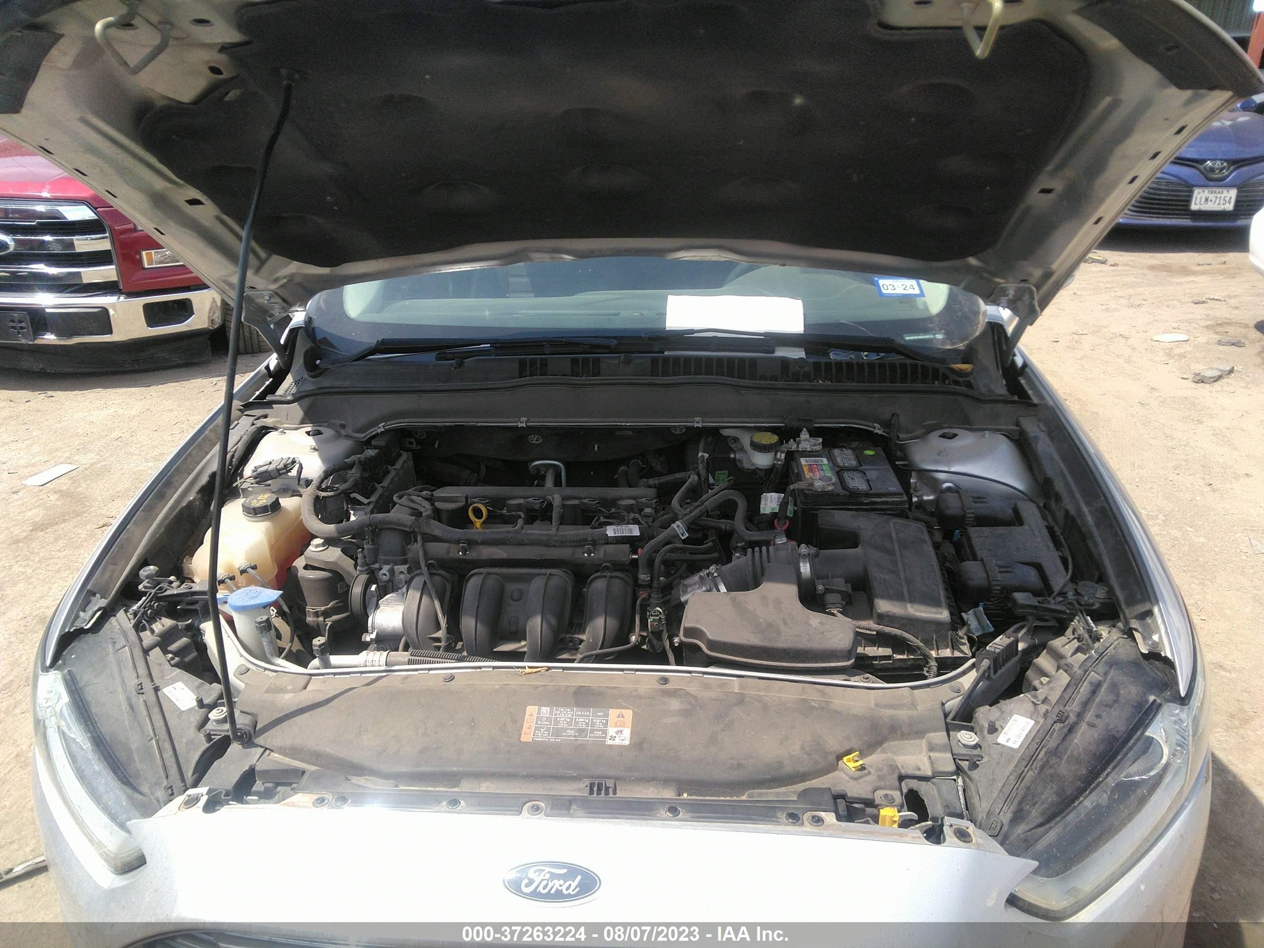 Photo 9 VIN: 3FA6P0H70GR105175 - FORD FUSION 