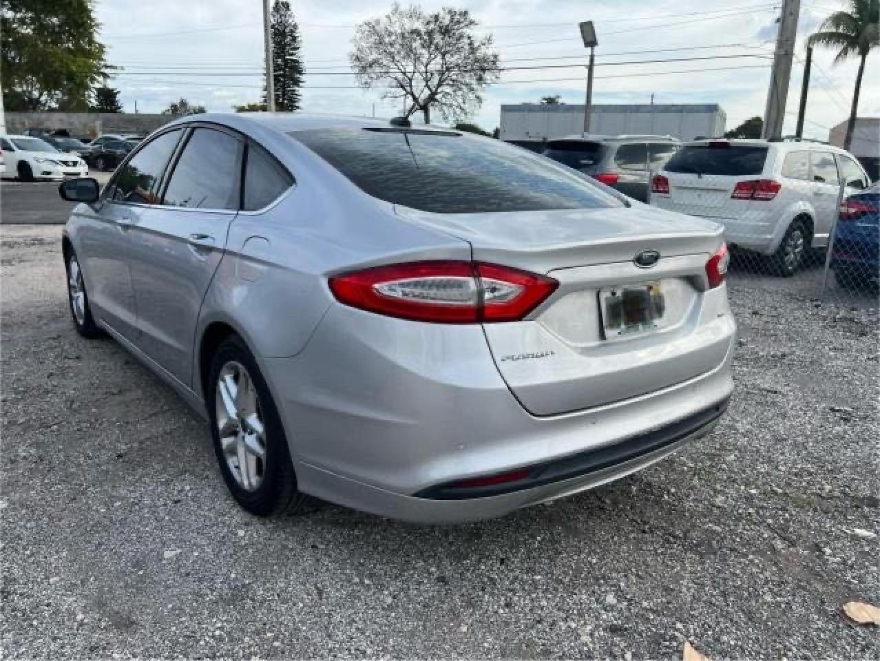 Photo 3 VIN: 3FA6P0H70GR262740 - FORD FUSION 