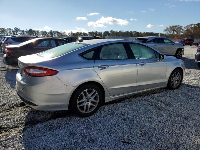 Photo 2 VIN: 3FA6P0H70GR284060 - FORD FUSION SE 