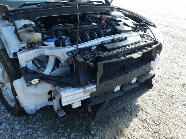 Photo 8 VIN: 3FA6P0H70GR374955 - FORD FUSION SE 