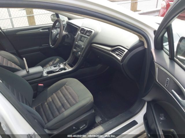 Photo 4 VIN: 3FA6P0H70HR125637 - FORD FUSION 