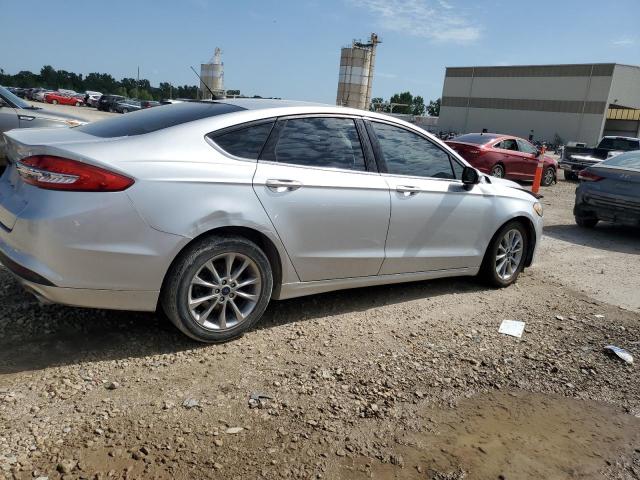 Photo 2 VIN: 3FA6P0H70HR344002 - FORD FUSION SE 