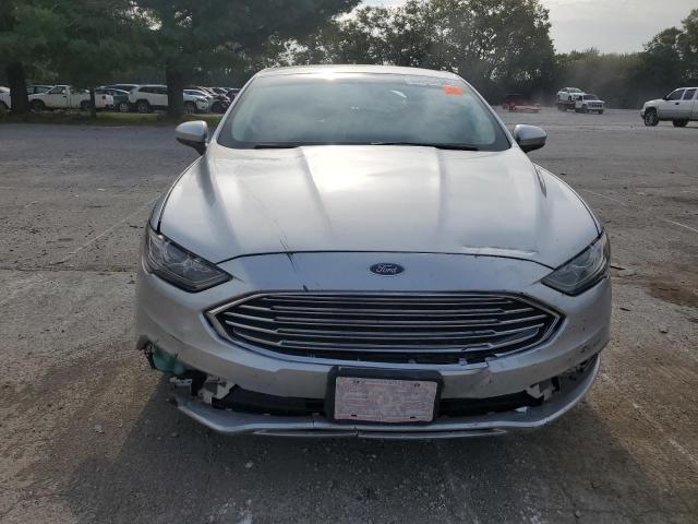 Photo 4 VIN: 3FA6P0H70JR183267 - FORD FUSION SE 