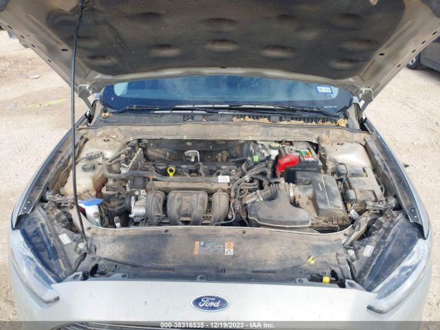 Photo 9 VIN: 3FA6P0H71FR143819 - FORD FUSION 