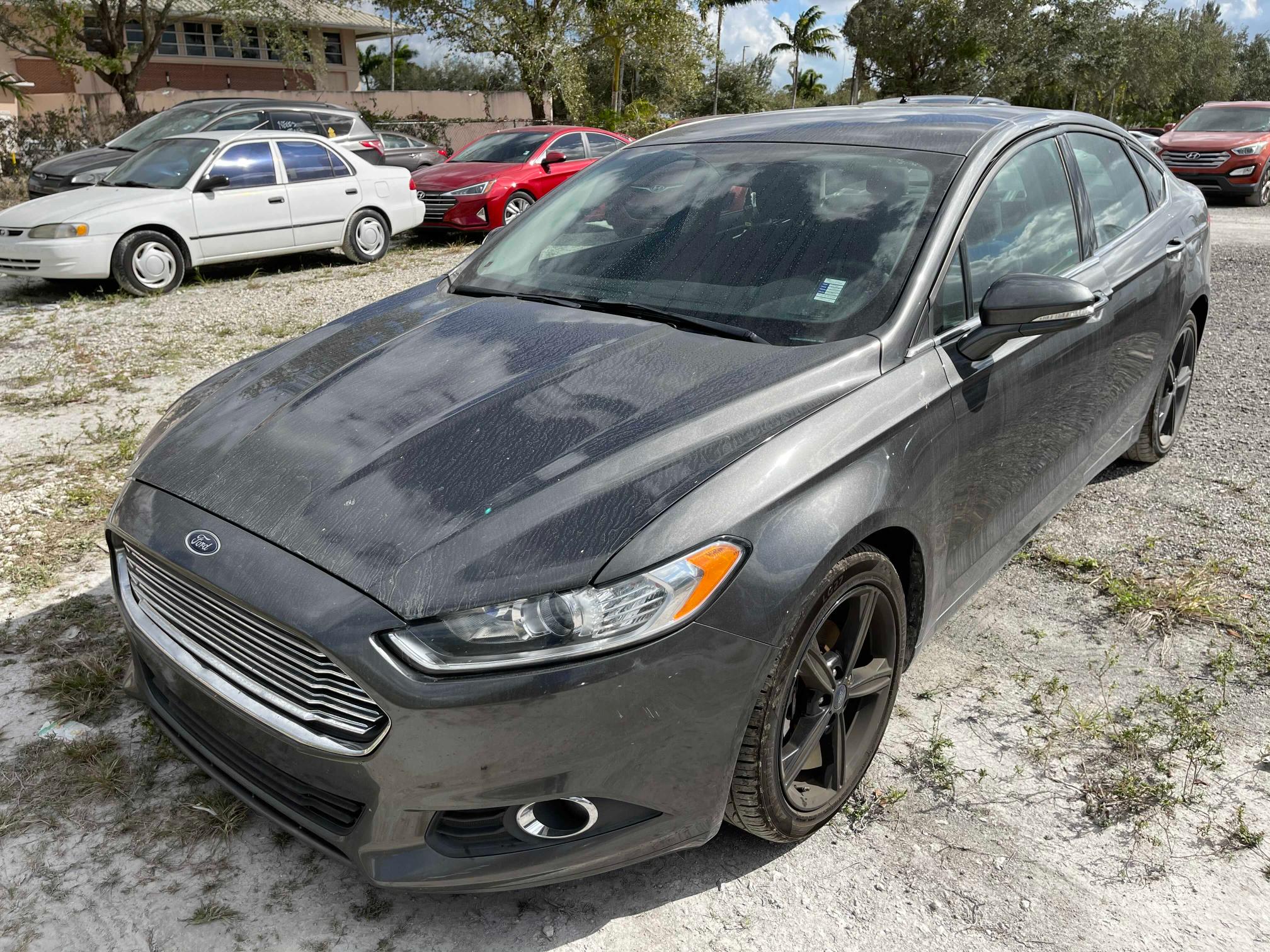 Photo 1 VIN: 3FA6P0H71GR301030 - FORD FUSION SE 