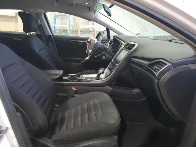 Photo 4 VIN: 3FA6P0H71GR323335 - FORD FUSION SE 