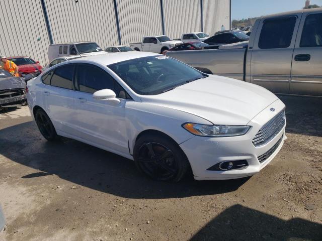 Photo 3 VIN: 3FA6P0H71GR351068 - FORD FUSION SE 