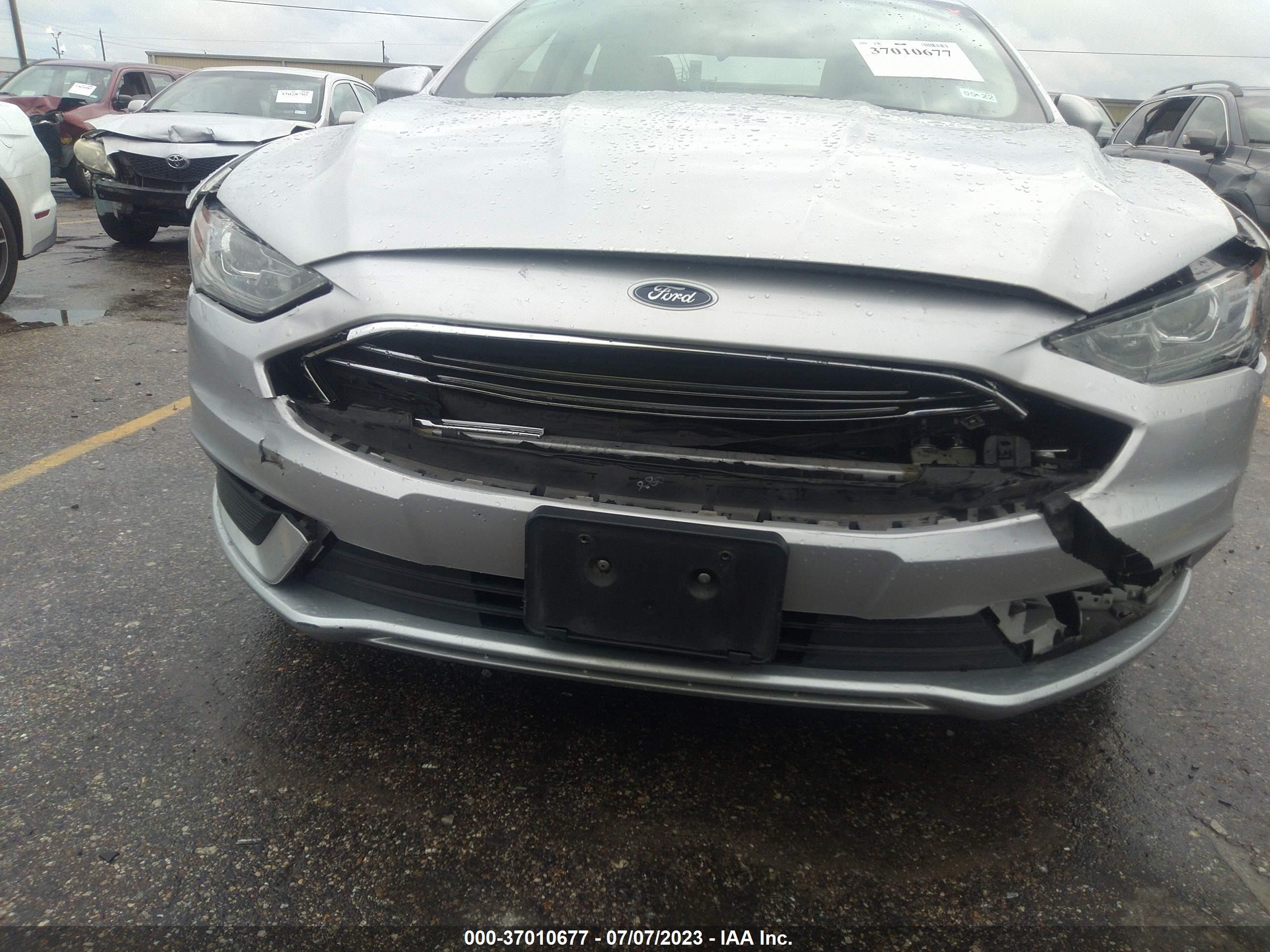 Photo 5 VIN: 3FA6P0H71HR113349 - FORD FUSION 