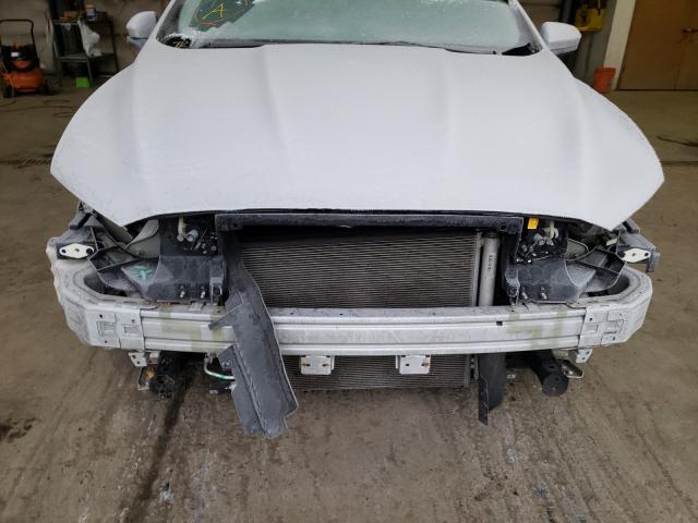 Photo 8 VIN: 3FA6P0H71HR113495 - FORD FUSION 