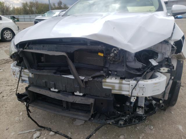 Photo 8 VIN: 3FA6P0H71HR213953 - FORD FUSION 