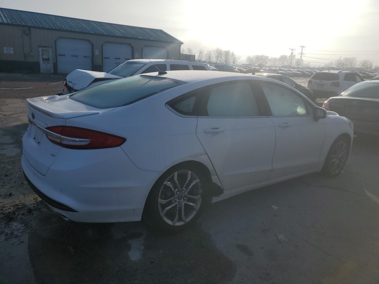 Photo 2 VIN: 3FA6P0H71HR284716 - FORD FUSION 