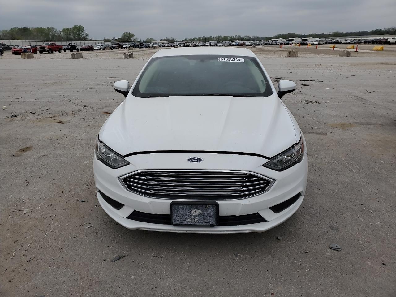 Photo 4 VIN: 3FA6P0H71HR413330 - FORD FUSION 