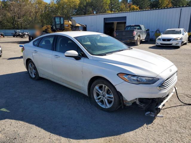 Photo 3 VIN: 3FA6P0H71JR171063 - FORD FUSION SE 