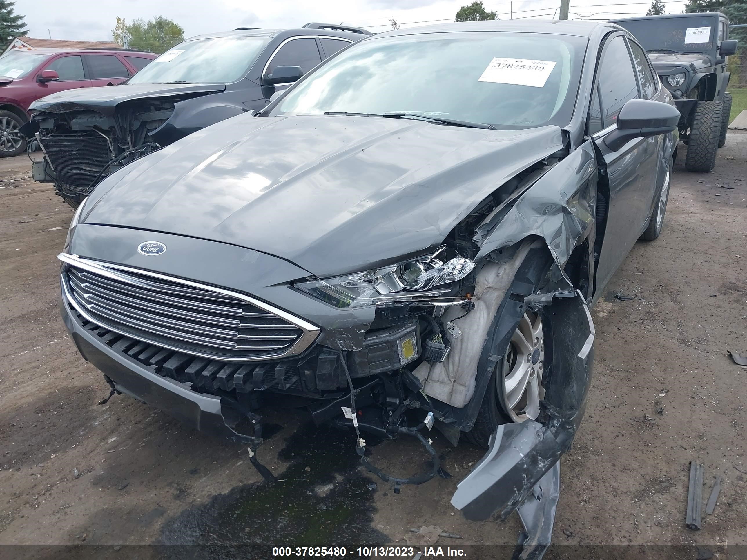 Photo 5 VIN: 3FA6P0H71JR175551 - FORD FUSION 