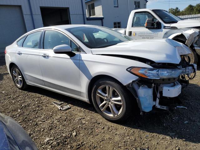 Photo 3 VIN: 3FA6P0H71JR178742 - FORD FUSION 