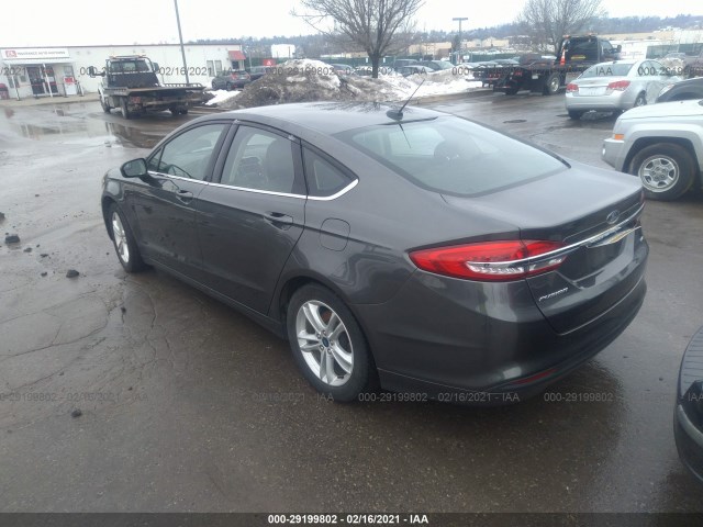 Photo 2 VIN: 3FA6P0H71JR241631 - FORD FUSION 