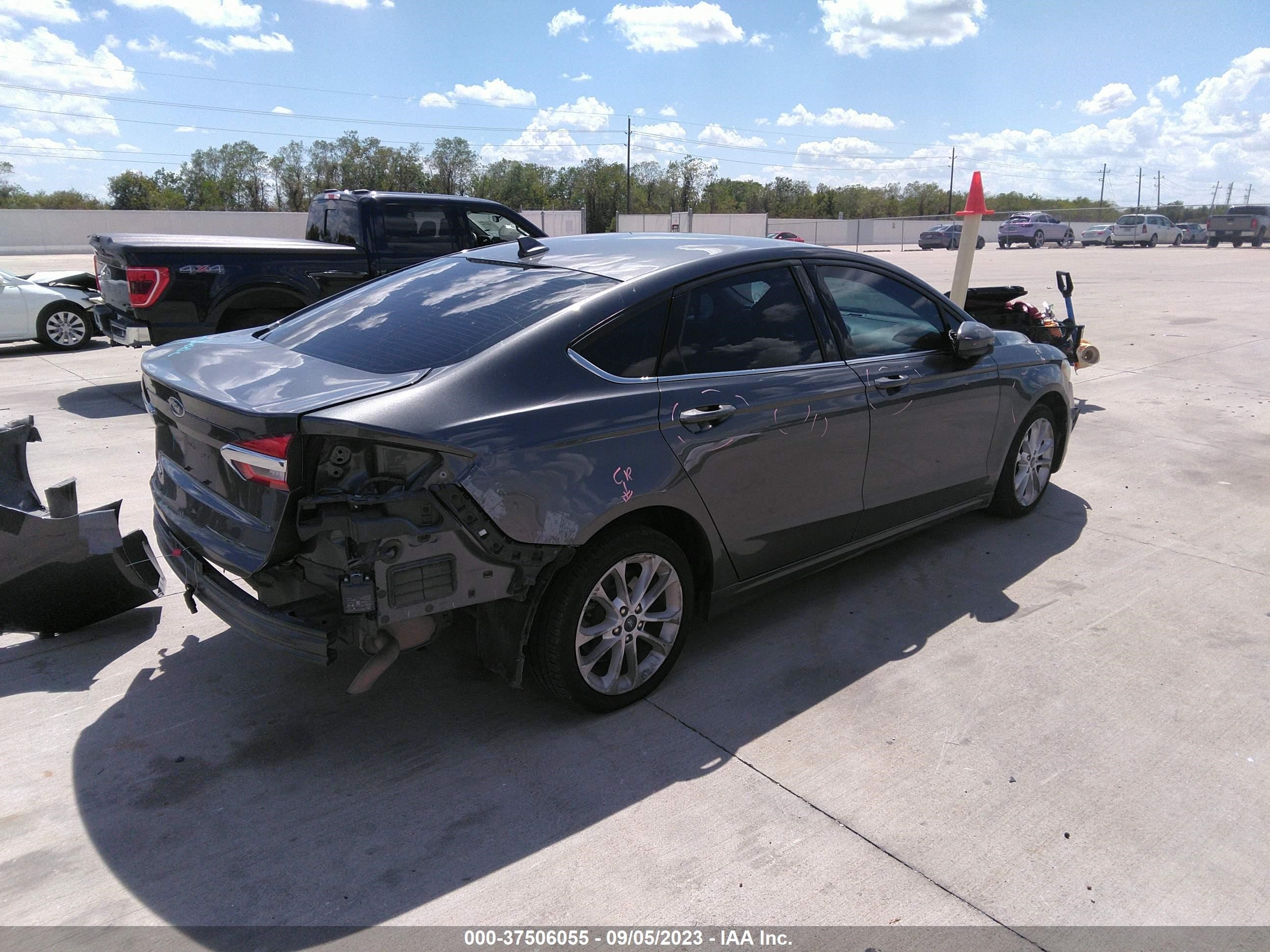 Photo 3 VIN: 3FA6P0H71LR242247 - FORD FUSION 