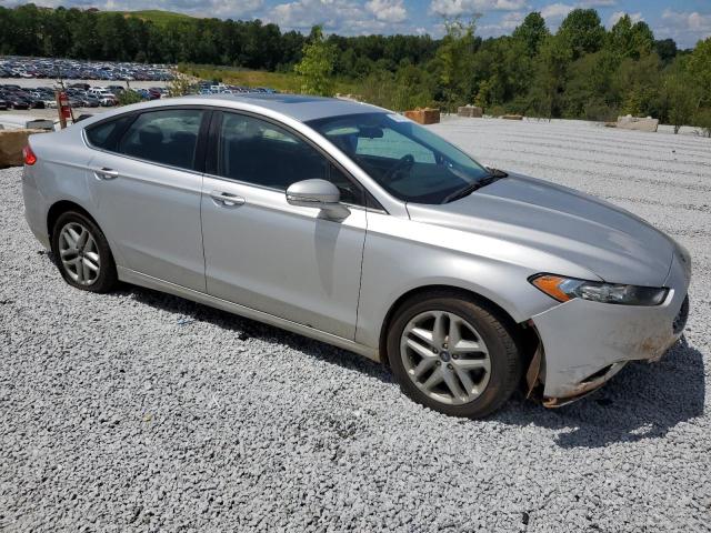 Photo 3 VIN: 3FA6P0H72ER137302 - FORD FUSION SE 