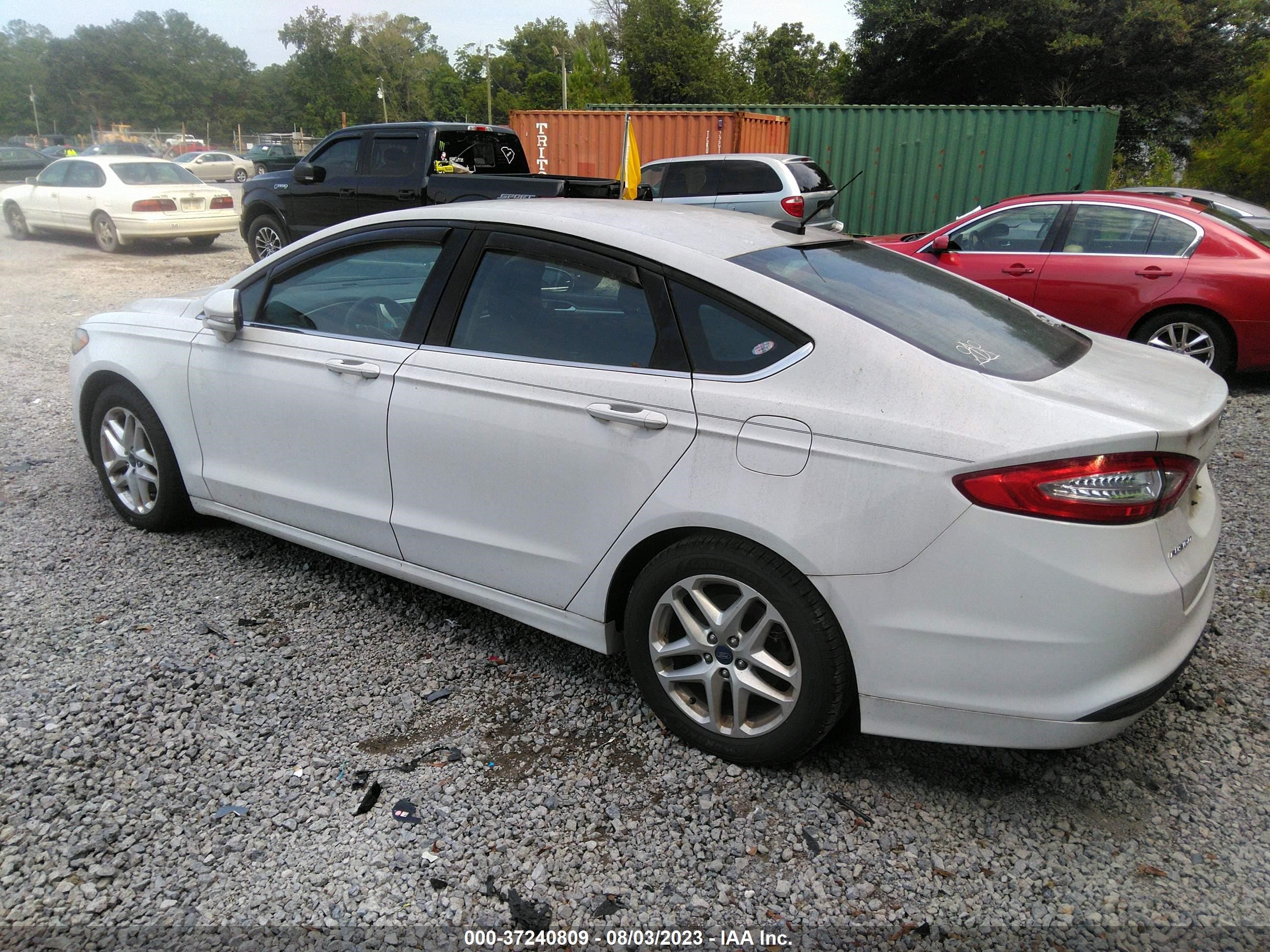 Photo 2 VIN: 3FA6P0H72ER152141 - FORD FUSION 