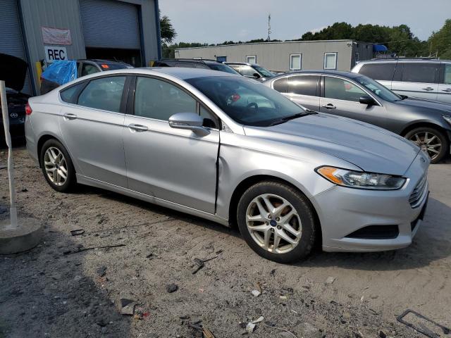 Photo 3 VIN: 3FA6P0H72ER209020 - FORD FUSION 