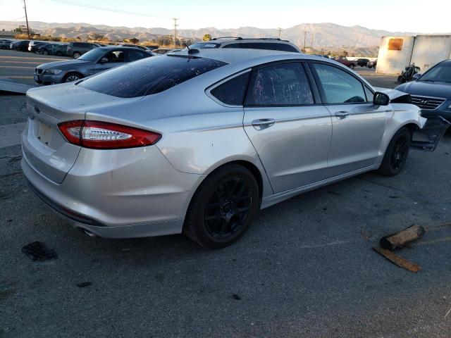 Photo 2 VIN: 3FA6P0H72FR118704 - FORD FUSION SE 