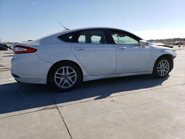 Photo 2 VIN: 3FA6P0H72FR160922 - FORD FUSION SE 