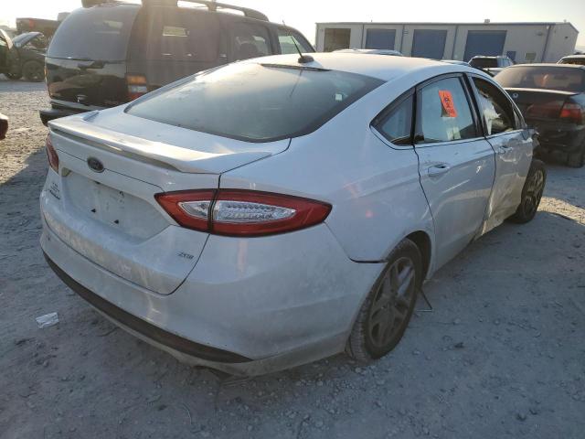 Photo 2 VIN: 3FA6P0H72FR181933 - FORD FUSION SE 