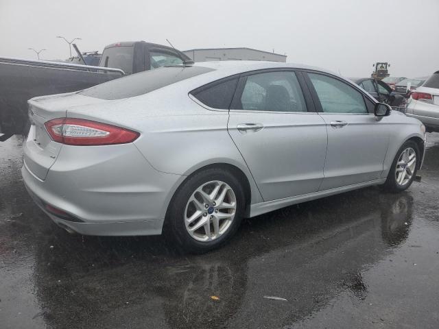 Photo 2 VIN: 3FA6P0H72FR228622 - FORD FUSION 