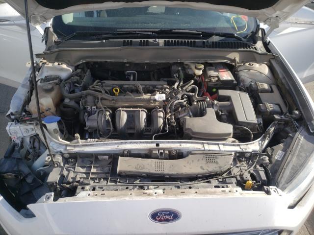 Photo 6 VIN: 3FA6P0H72GR152644 - FORD FUSION SE 