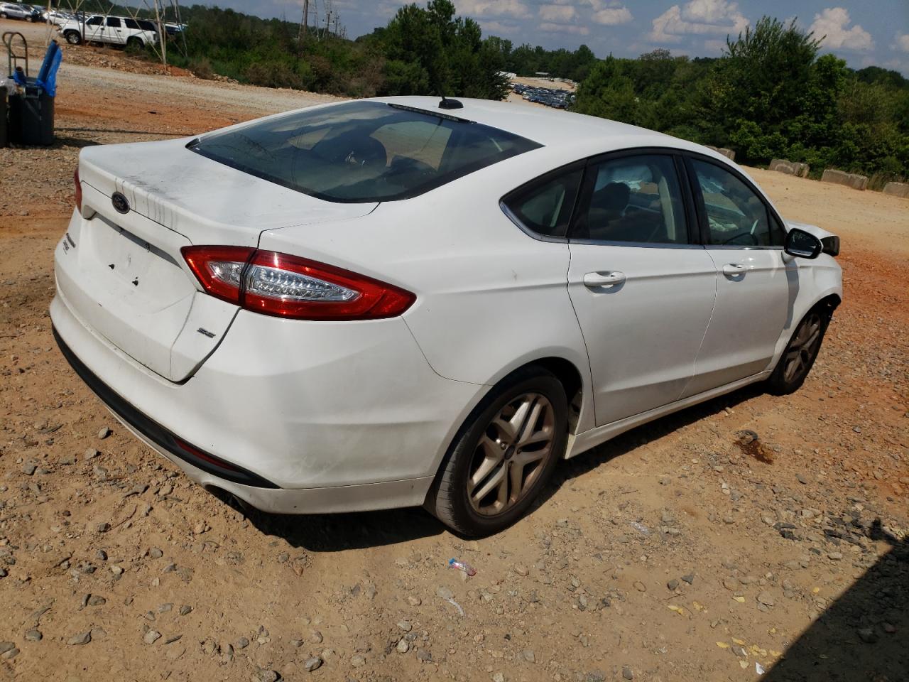 Photo 2 VIN: 3FA6P0H72GR332285 - FORD FUSION 