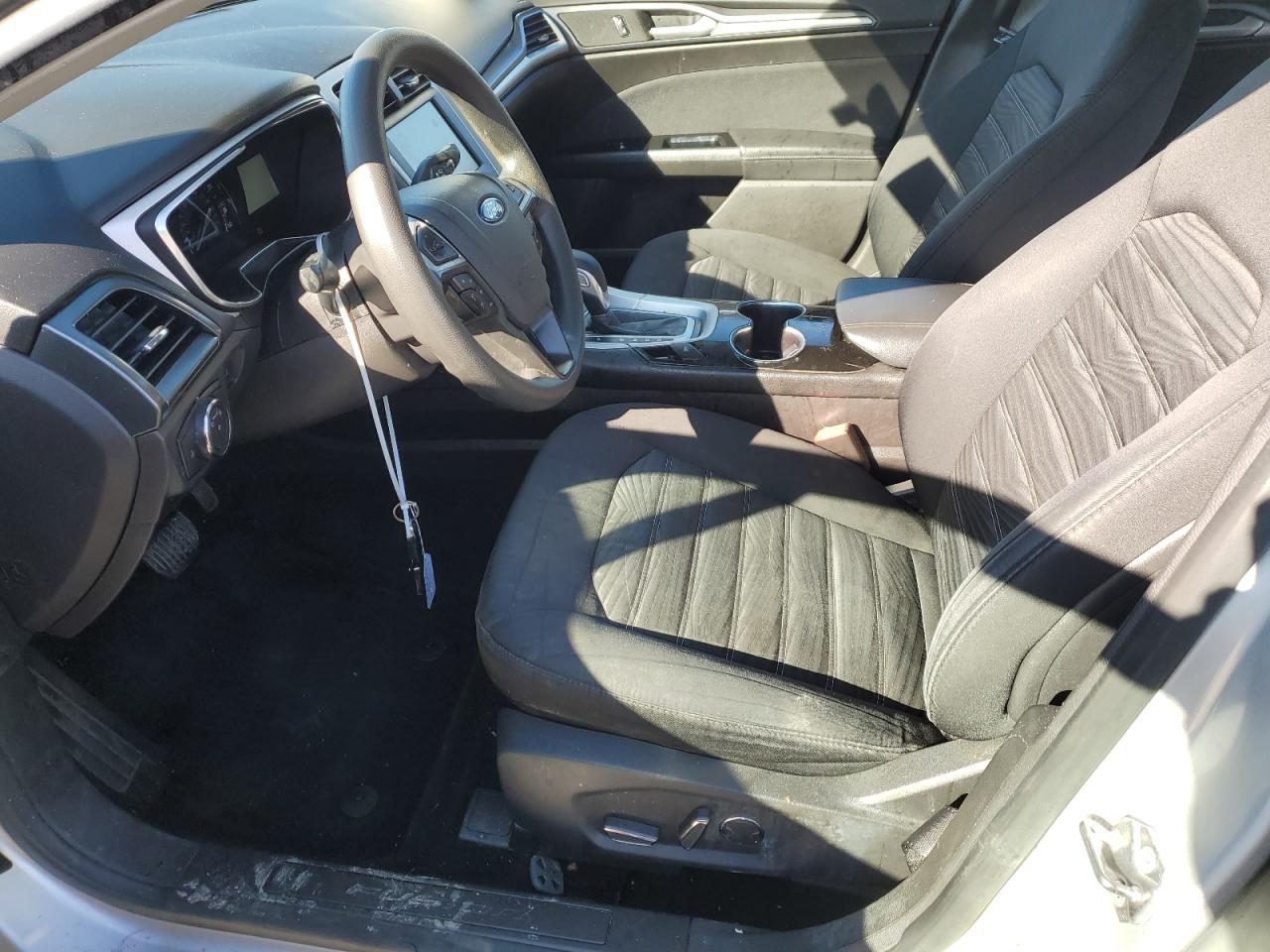 Photo 6 VIN: 3FA6P0H72GR375976 - FORD FUSION 