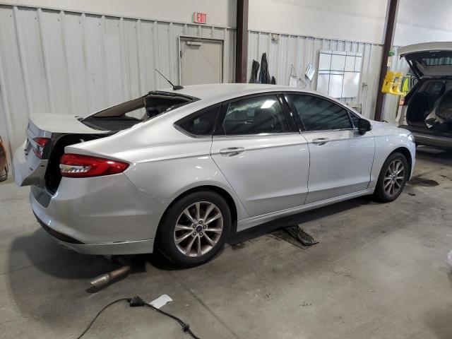 Photo 2 VIN: 3FA6P0H72HR142651 - FORD FUSION SE 