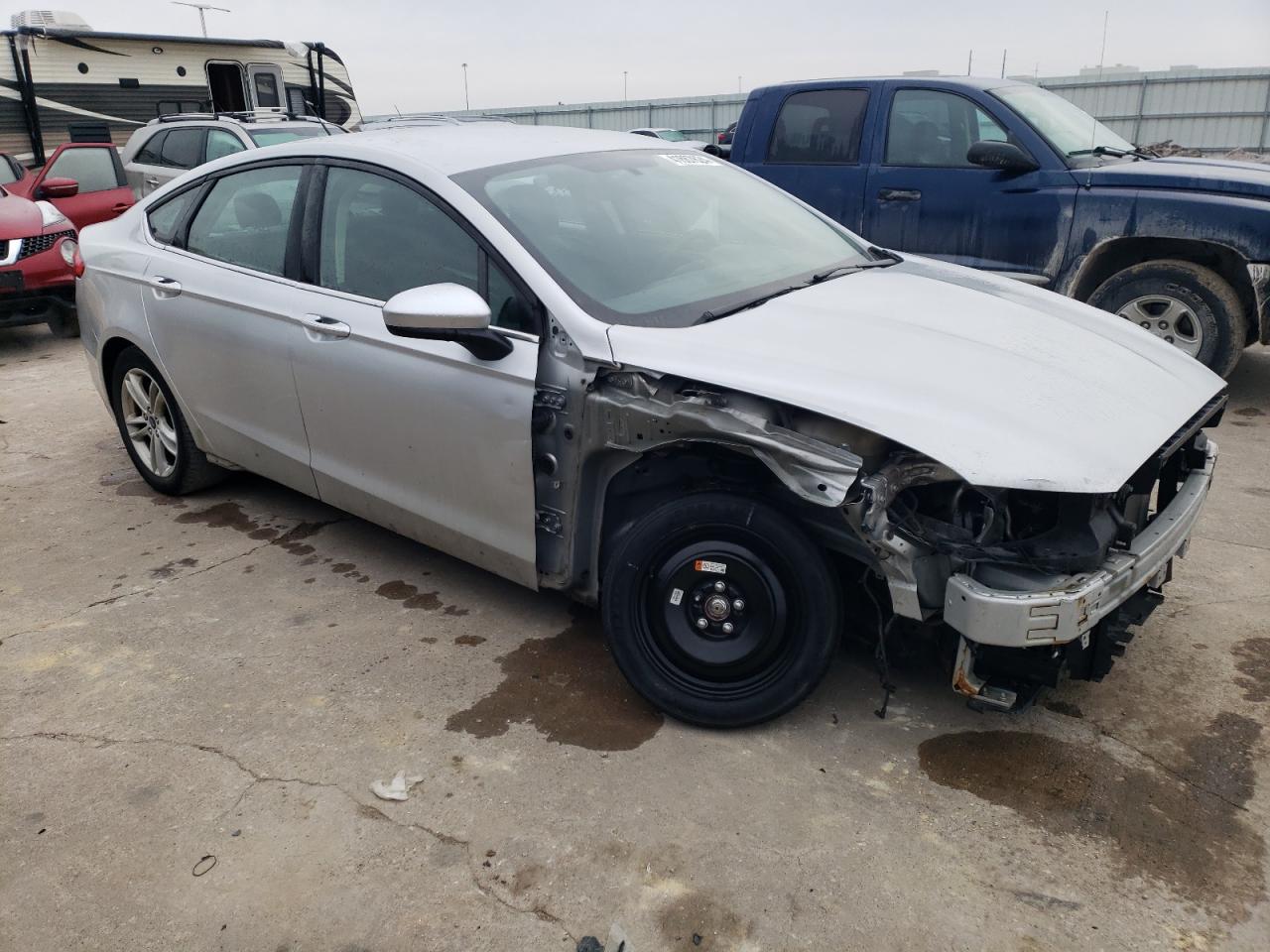 Photo 3 VIN: 3FA6P0H72JR146060 - FORD FUSION 