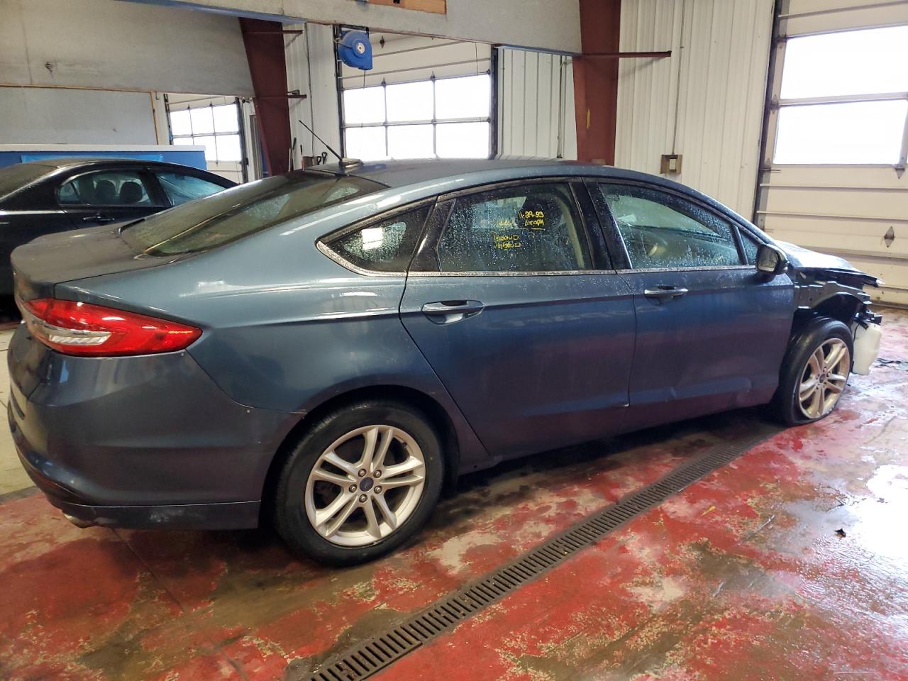 Photo 2 VIN: 3FA6P0H72JR175266 - FORD FUSION 