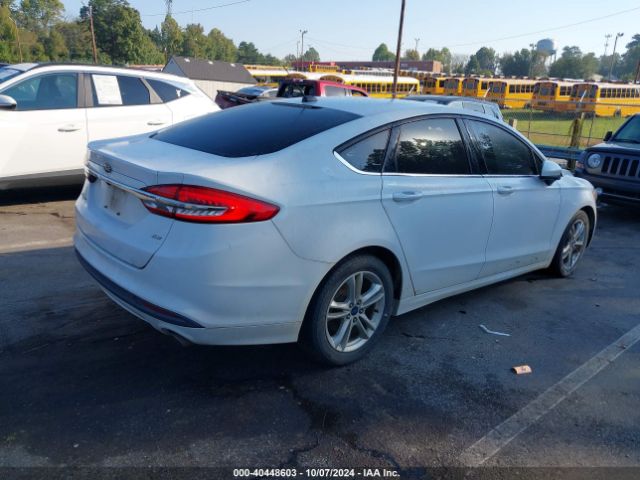 Photo 3 VIN: 3FA6P0H72JR206094 - FORD FUSION 