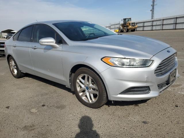 Photo 3 VIN: 3FA6P0H73DR120586 - FORD FUSION SE 