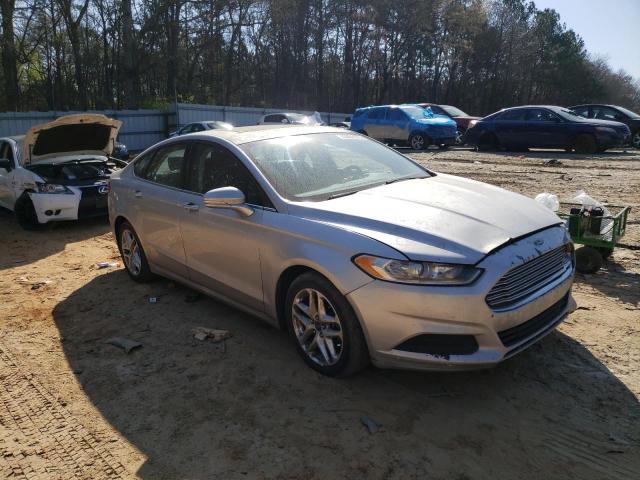 Photo 3 VIN: 3FA6P0H73DR132320 - FORD FUSION SE 