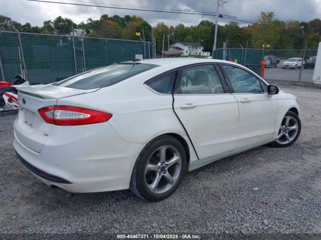 Photo 3 VIN: 3FA6P0H73FR180810 - FORD FUSION 