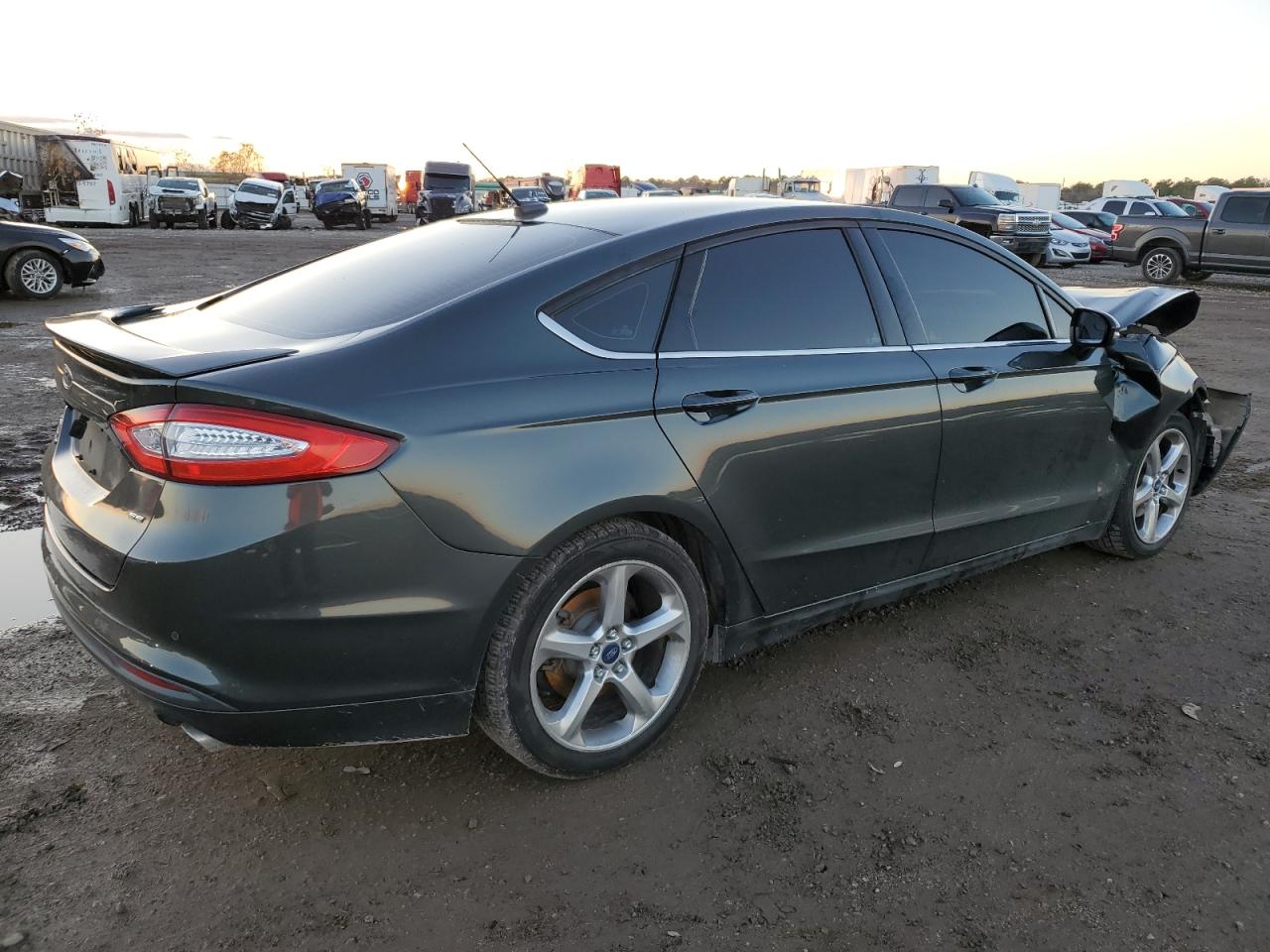 Photo 2 VIN: 3FA6P0H73FR278686 - FORD FUSION 