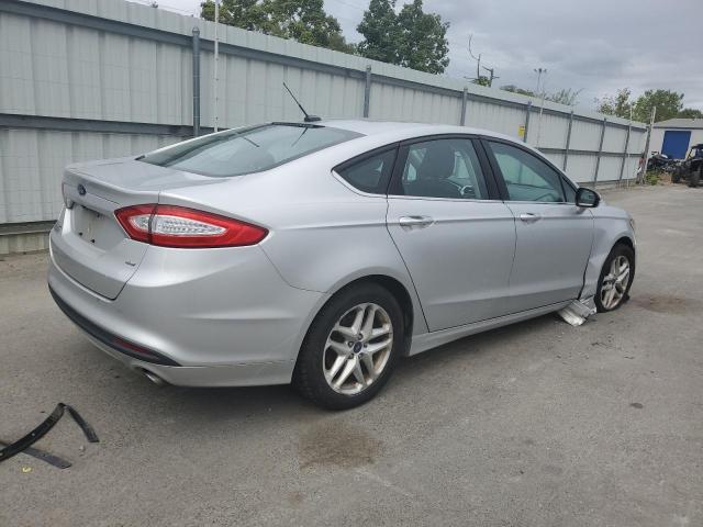 Photo 2 VIN: 3FA6P0H73GR154306 - FORD FUSION SE 