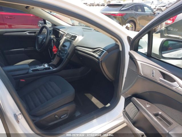 Photo 4 VIN: 3FA6P0H73HR229216 - FORD FUSION 