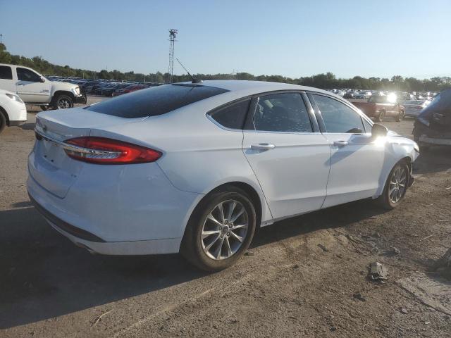 Photo 2 VIN: 3FA6P0H73HR358945 - FORD FUSION SE 