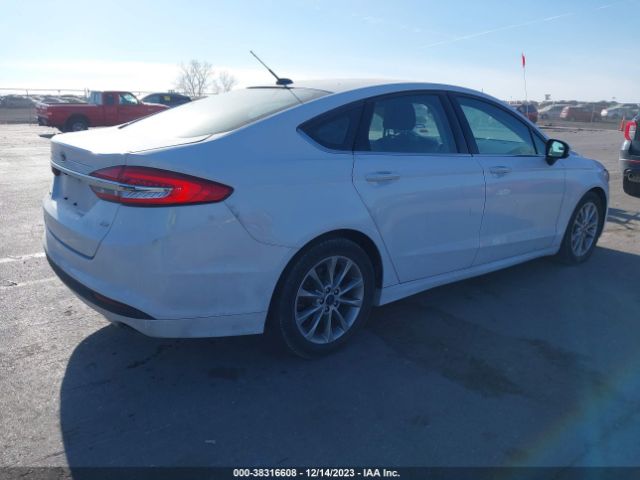 Photo 3 VIN: 3FA6P0H73HR381755 - FORD FUSION 