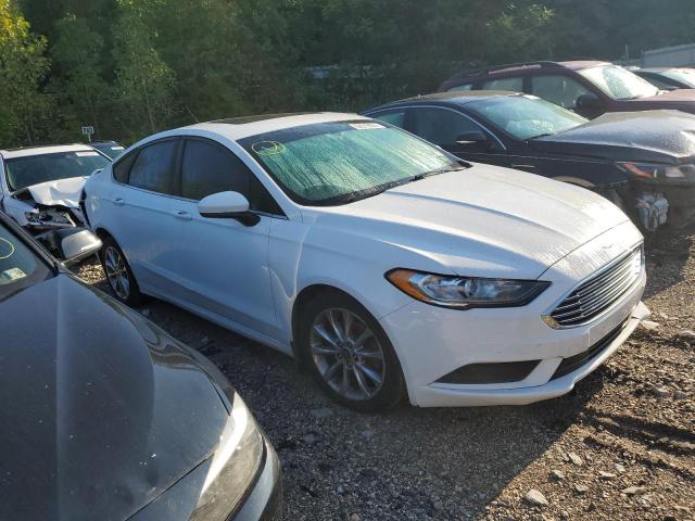 Photo 3 VIN: 3FA6P0H73HR404032 - FORD FUSION SE 