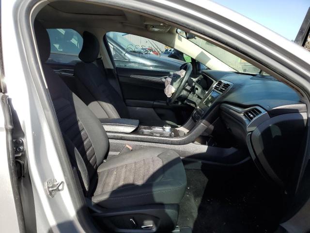 Photo 4 VIN: 3FA6P0H73JR106697 - FORD FUSION SE 