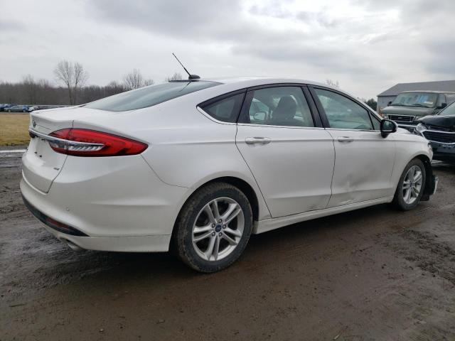 Photo 2 VIN: 3FA6P0H73JR272623 - FORD FUSION 