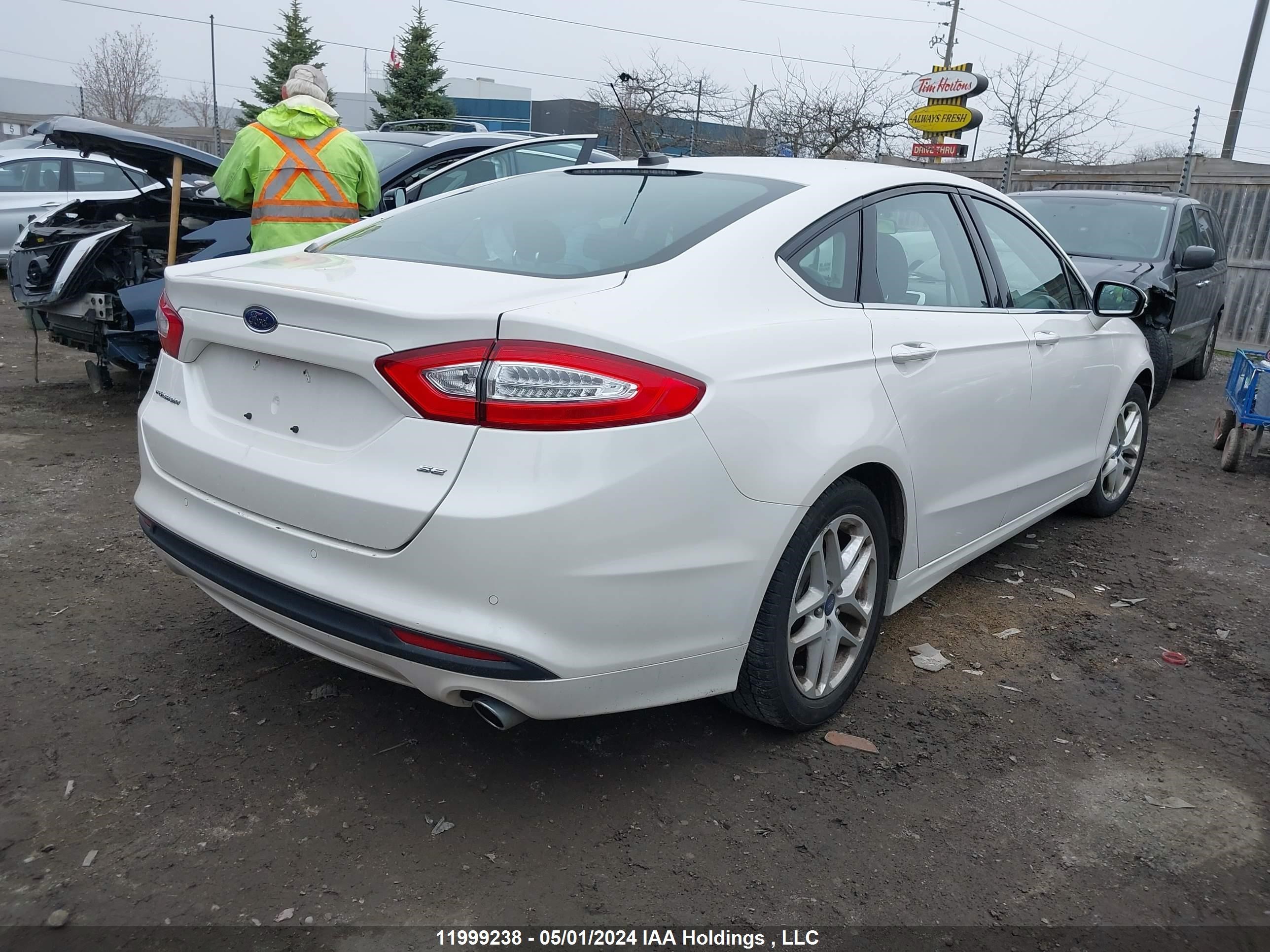 Photo 3 VIN: 3FA6P0H74DR373982 - FORD FUSION 