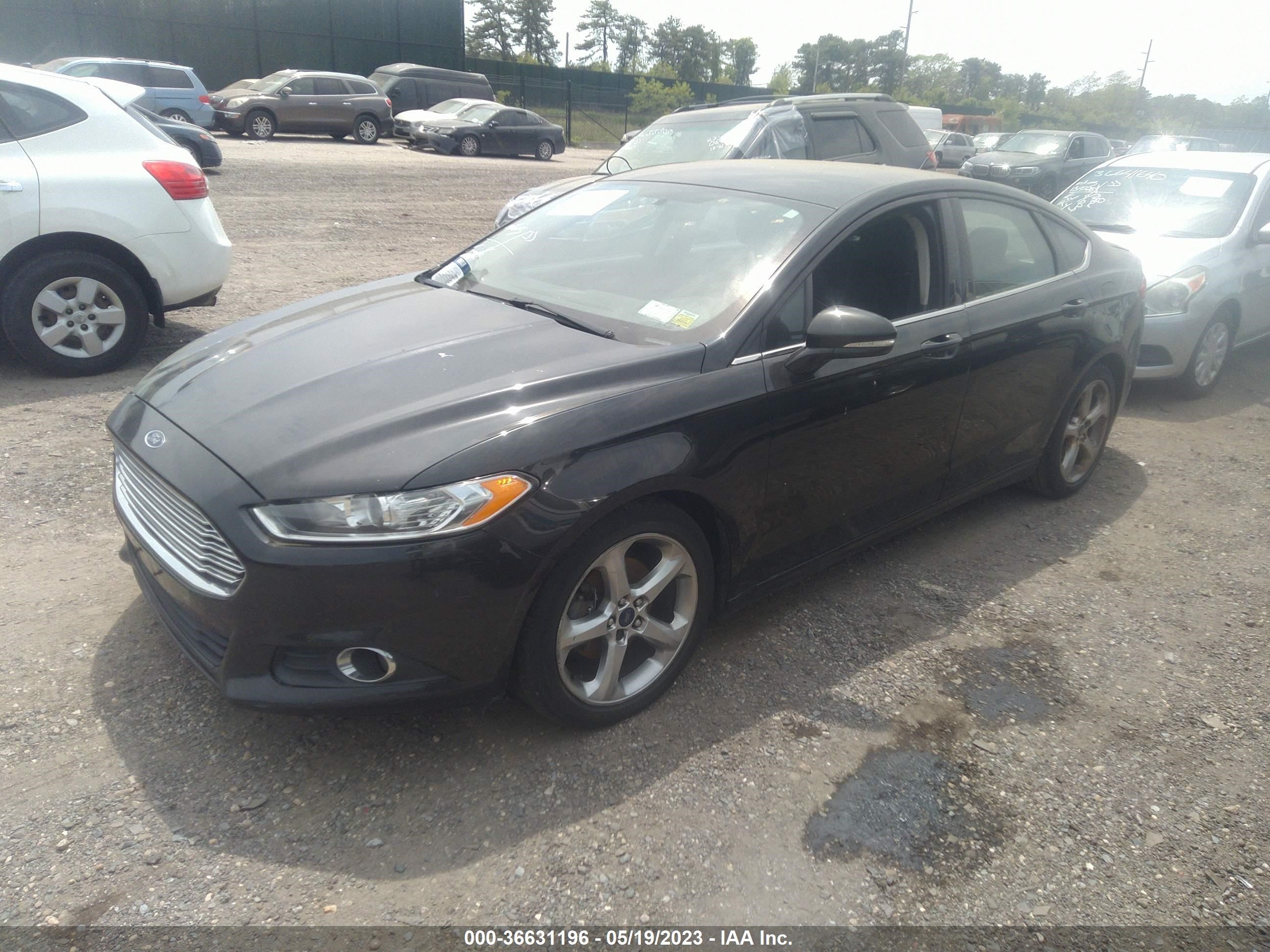 Photo 2 VIN: 3FA6P0H74FR215970 - FORD FUSION 