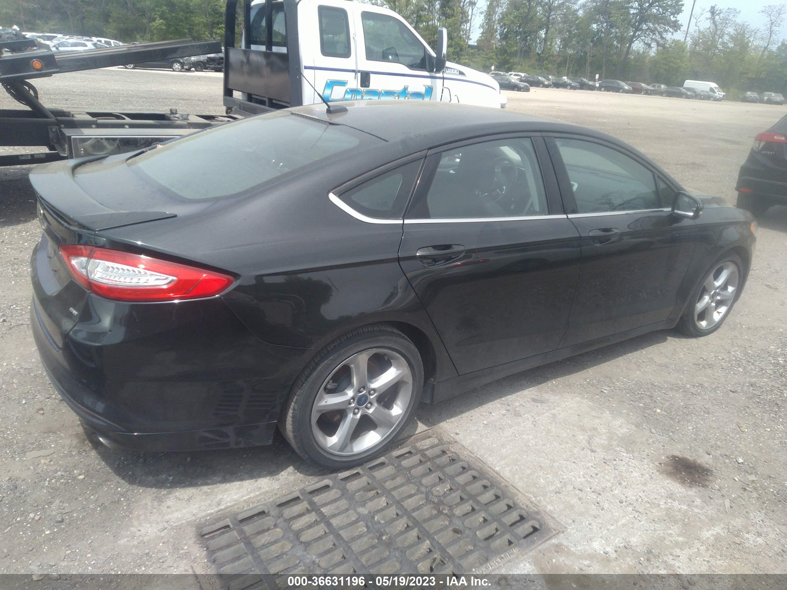 Photo 4 VIN: 3FA6P0H74FR215970 - FORD FUSION 