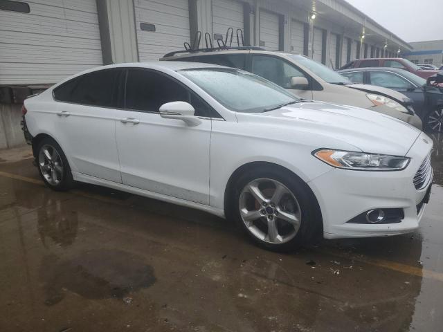 Photo 3 VIN: 3FA6P0H74FR221123 - FORD FUSION 